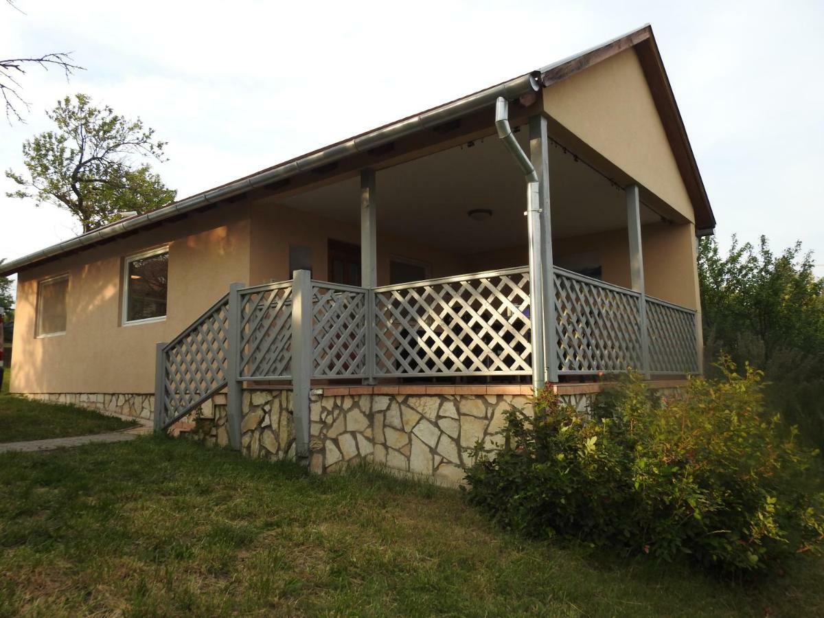 Akali Apartman Balatonakali Exterior foto